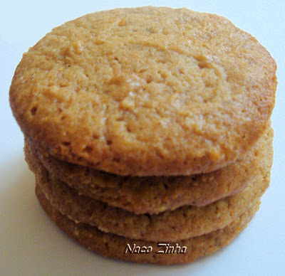 Cookies de mel e canela