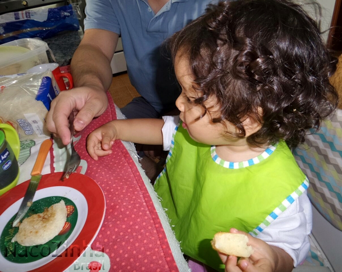 Comendo mochi