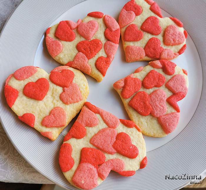 Biscoitos de coração para o Valentine's Day