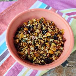 Granola com nibs de cacau