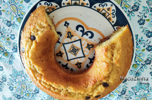 Bolo de laranja com gotas de chocolate grande